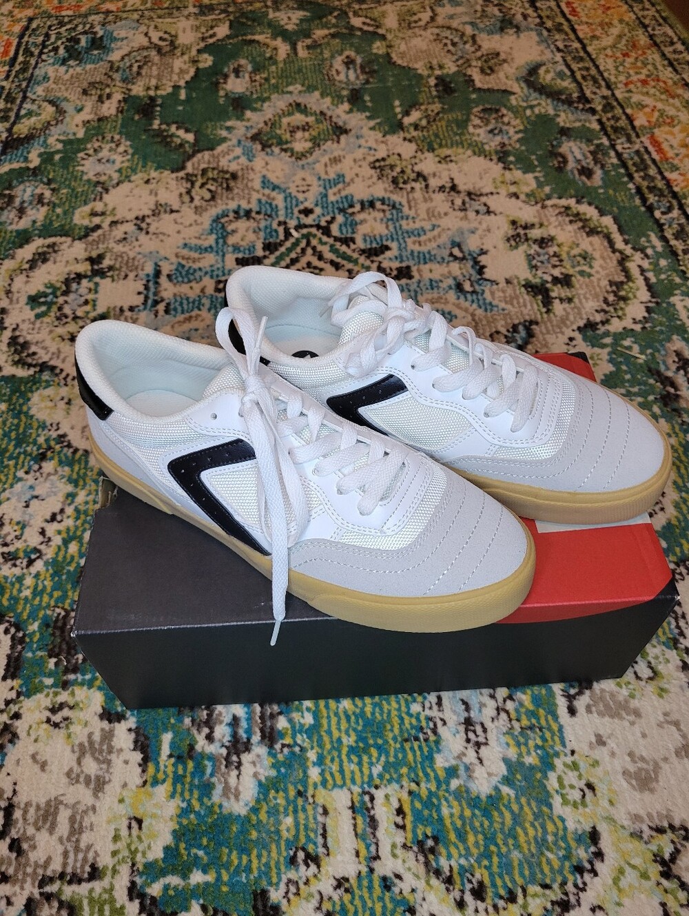 Airwalk Grip Mens Cream/Grey Street Wear Sneakers, Size Mens 9.5 US